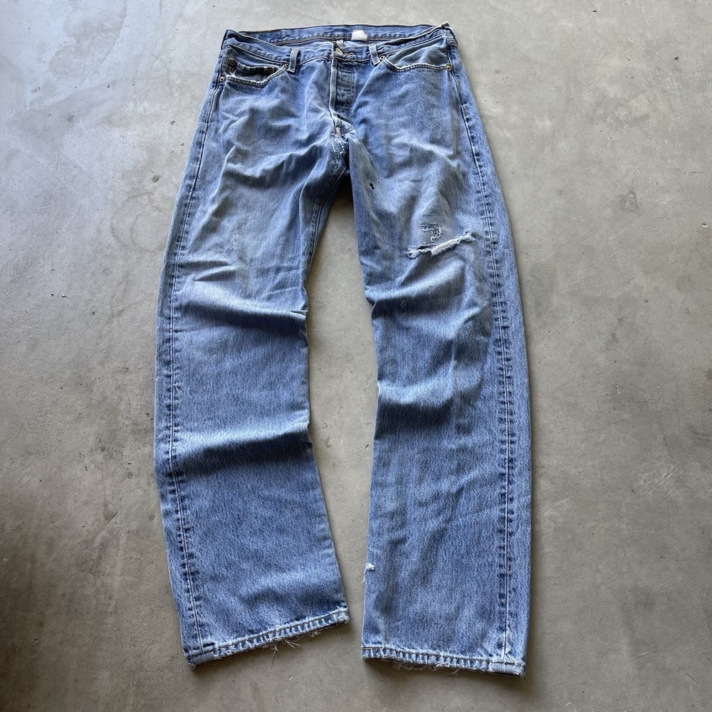 VTG Levi's 501 Jeans Mens 34x33 Distressed Denim Y2K Made Vintage
